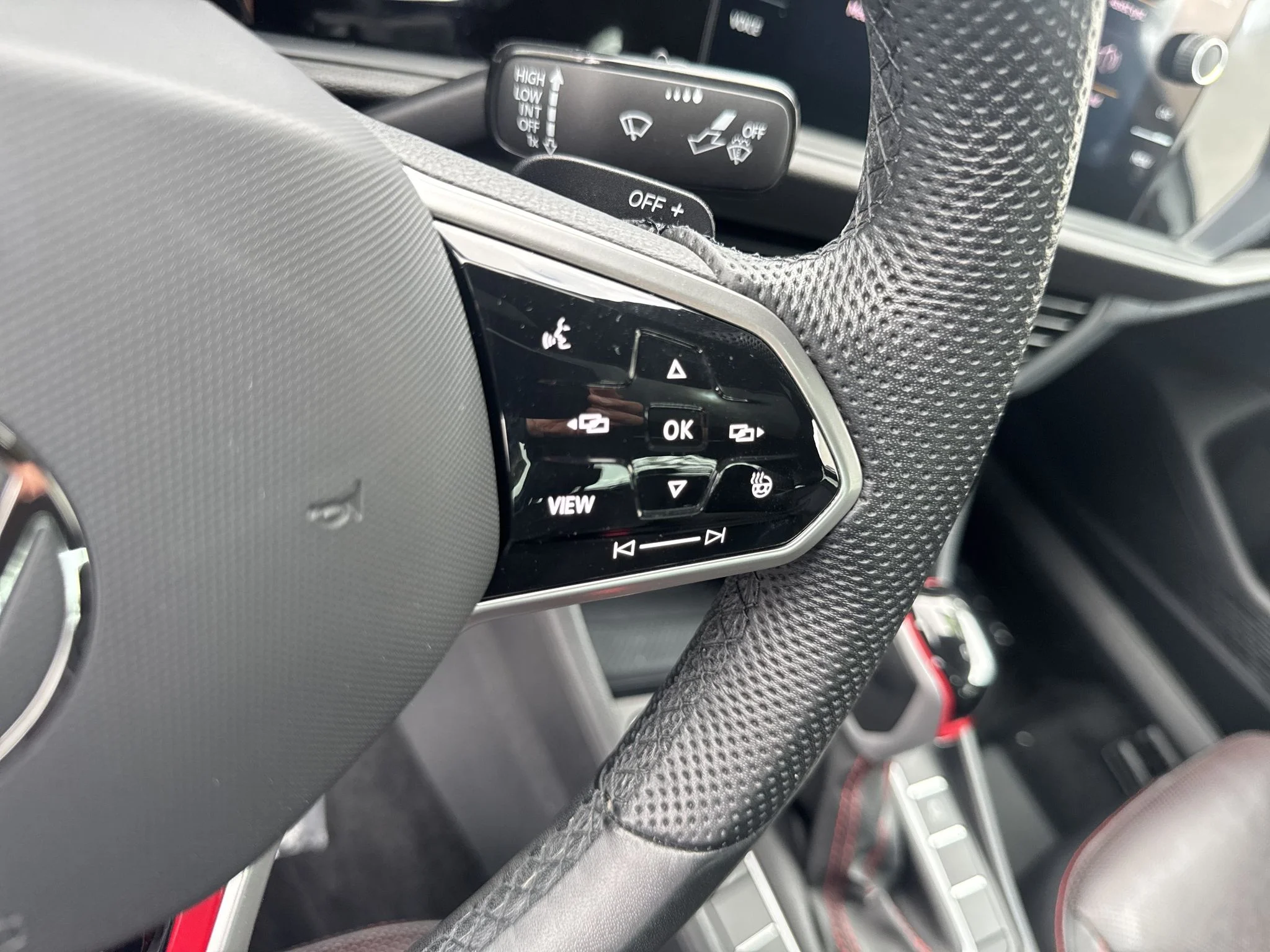 Certified Used 2024 WHITE Volkswagen Autobahn image 18