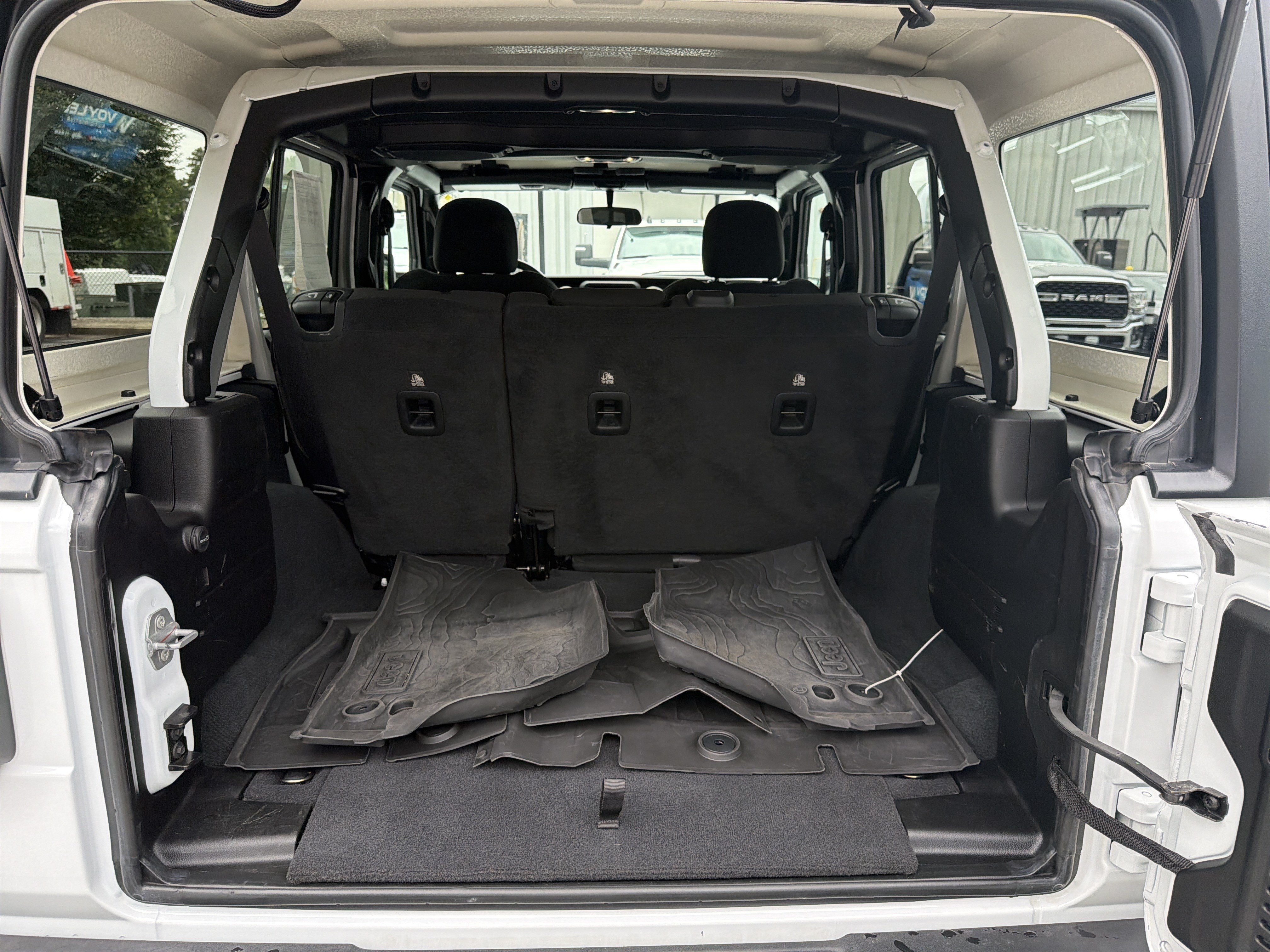 Used 2022 Bright White Clearcoat Jeep Unlimited Sport S image 22