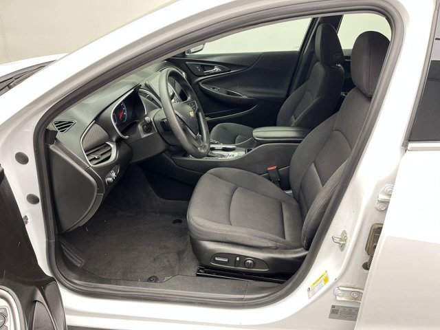 Used 2023 Summit White Chevrolet LT image 3