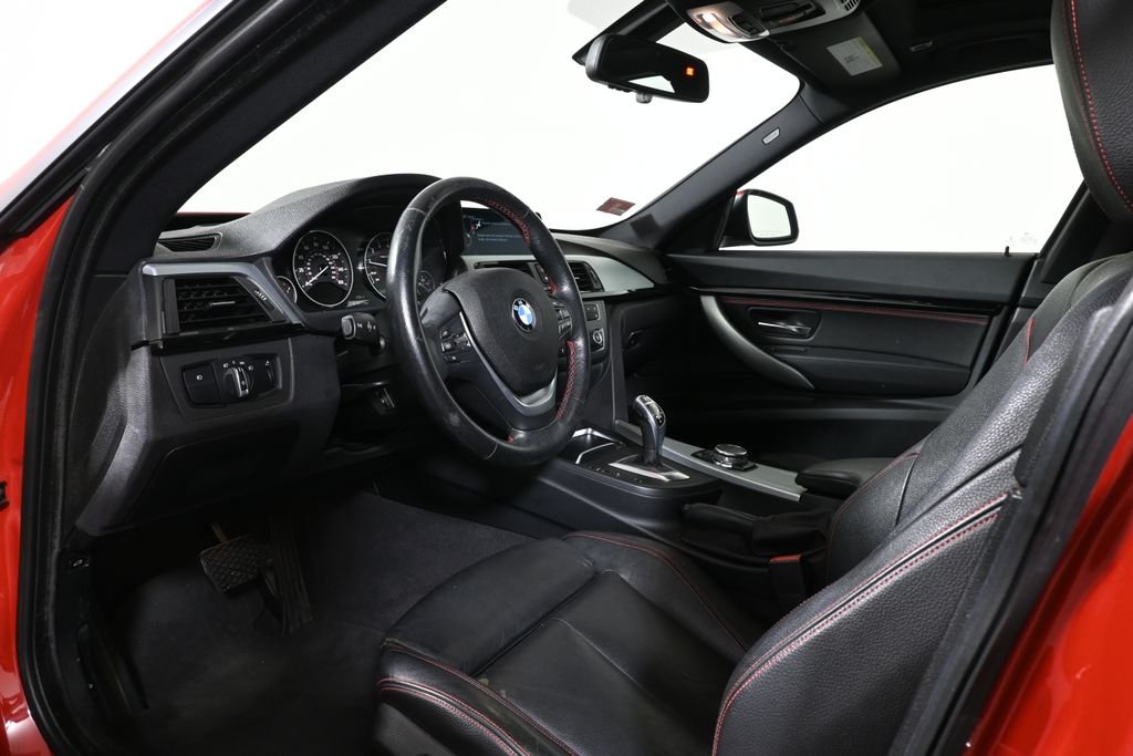 Used 2016 Red BMW 328i xDrive Gran Turismo image 4