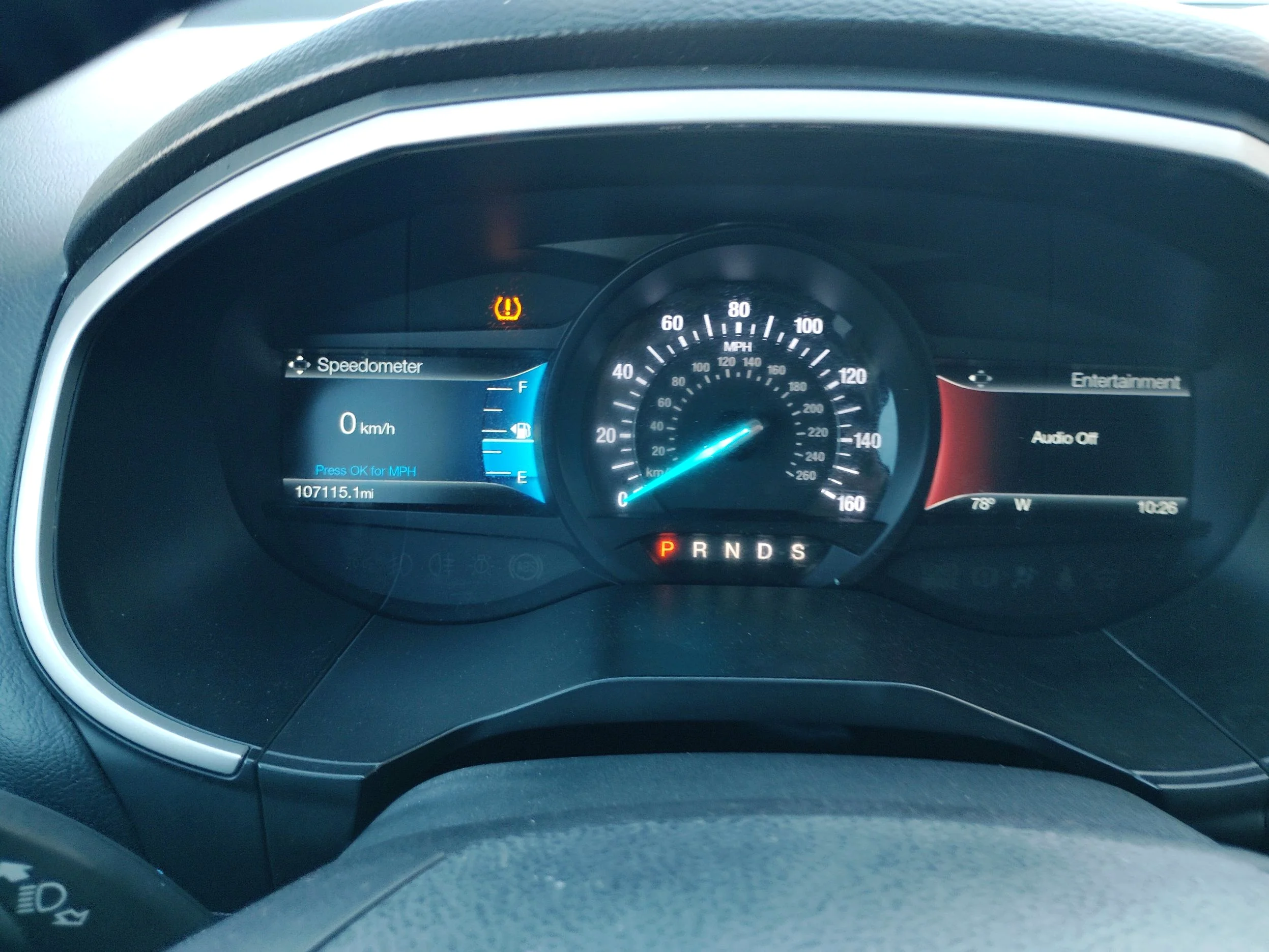 Used 2015 Gray Ford SEL image 12