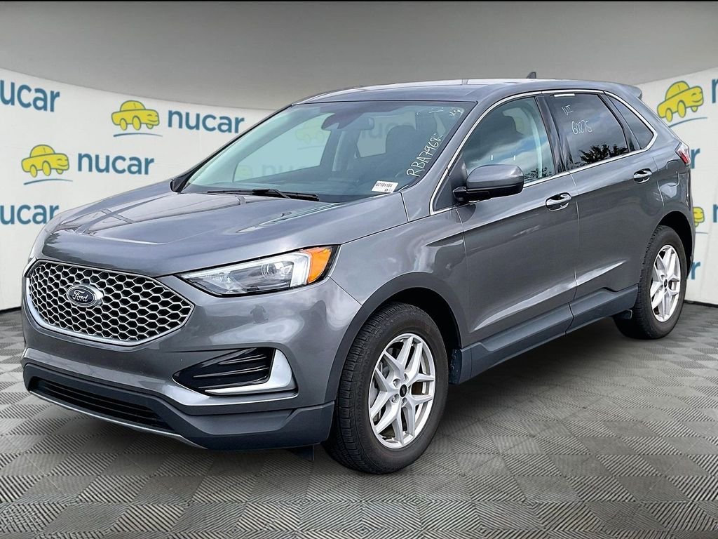 Used 2024 Gray Metallic Ford SEL image 3
