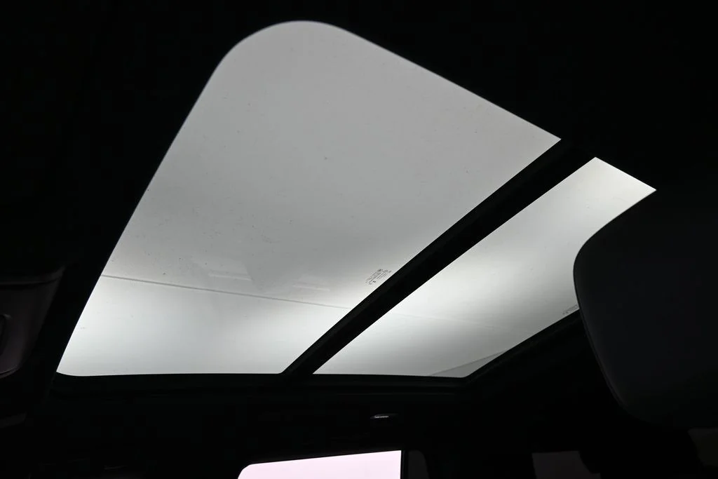Used 2023 Iridescent Pearl Tricoat Chevrolet LT image 32