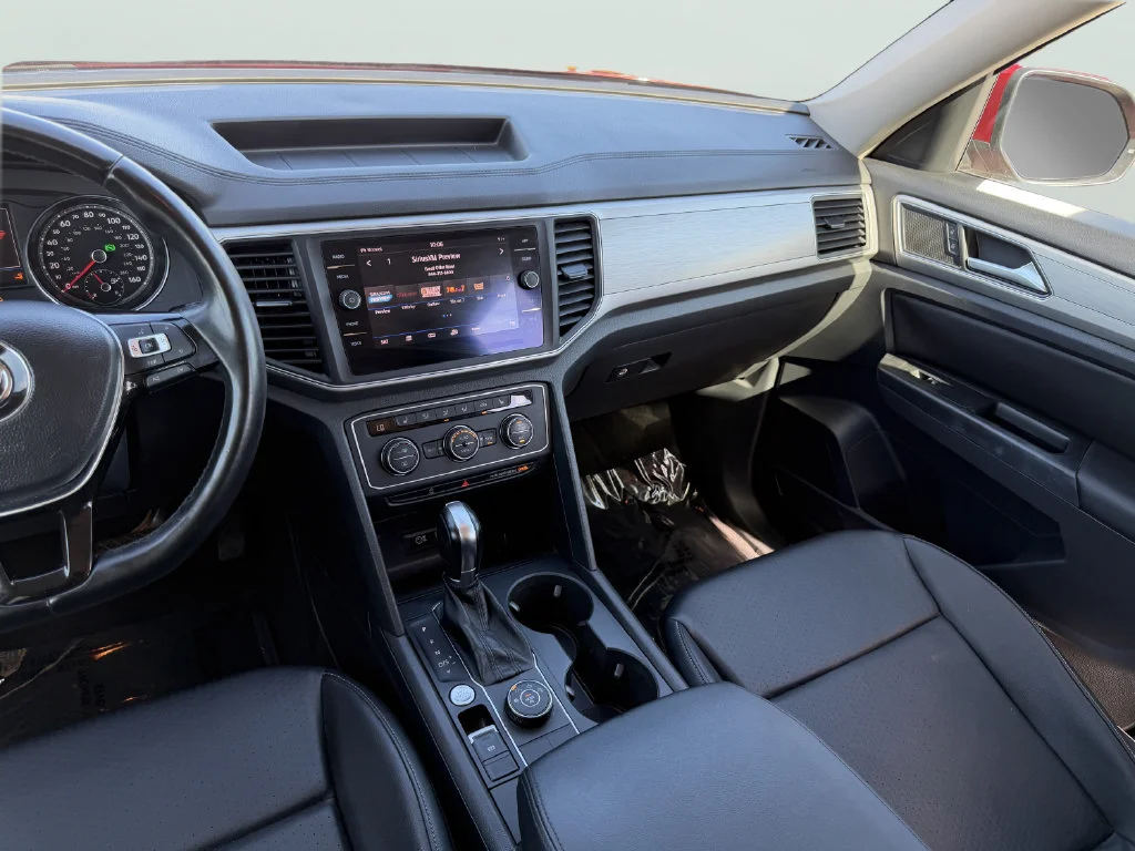 Used 2019 Red Volkswagen 3.6L V6 SE image 16