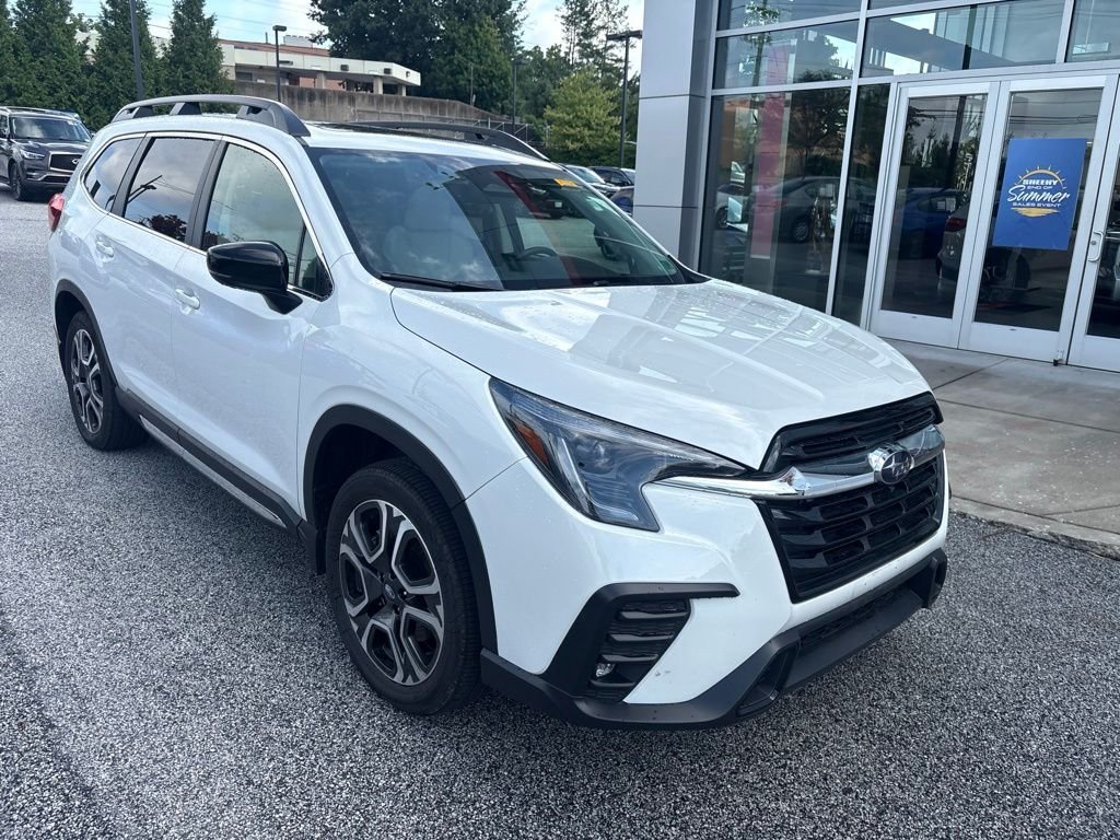 Used 2025 White Subaru Limited image 2