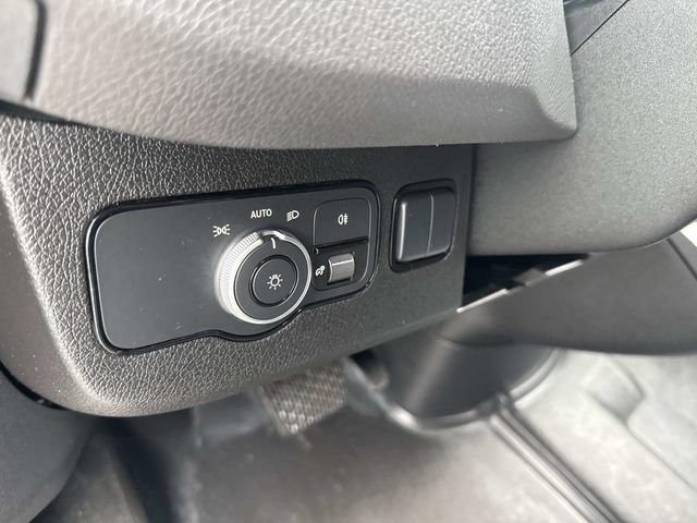 Used 2025 White Mercedes-Benz Cargo 144 WB image 22