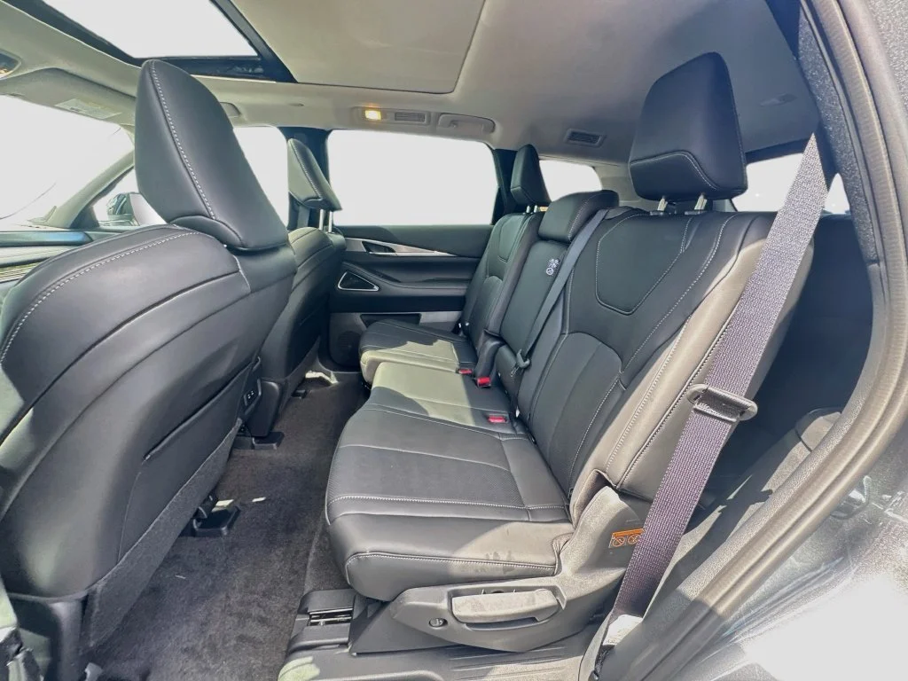 New 2027 GRAPHITE SHADOW INFINITI Luxe FWD image 26