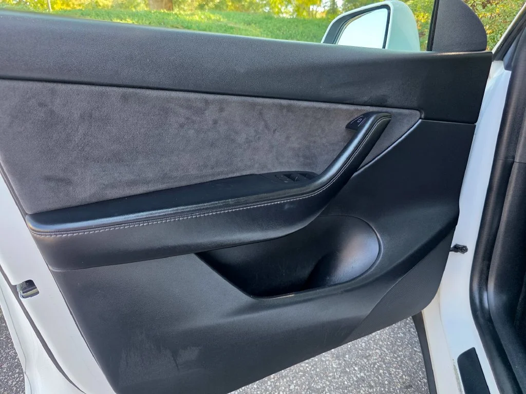 Used 2021  Tesla Long Range image 12