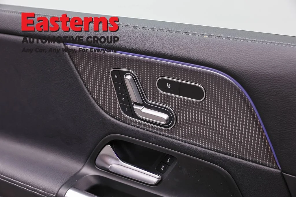 Used 2023 Black Mercedes-Benz GLA 250 image 21