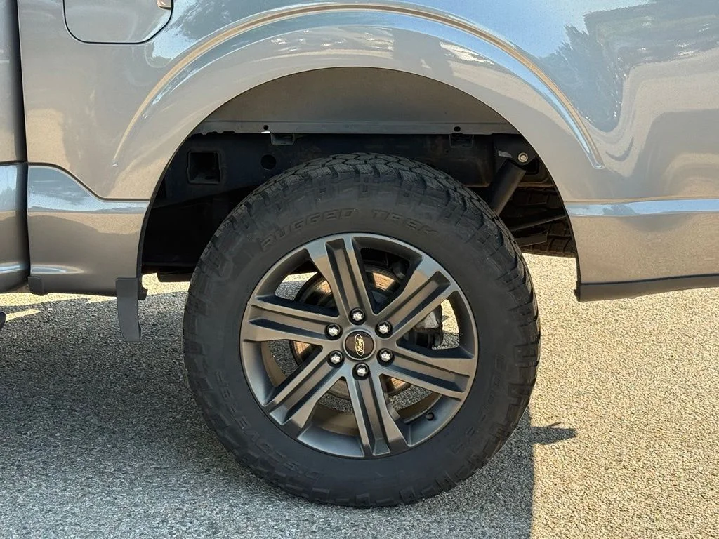 Used 2021 Gray Ford XLT image 7