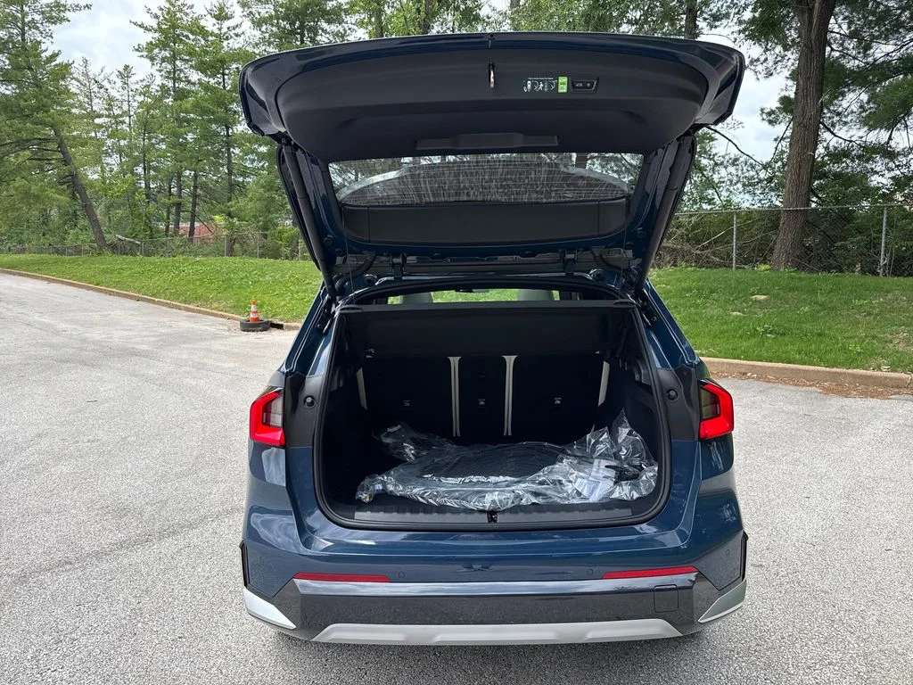 New 2026 Blue BMW xDrive28i image 25