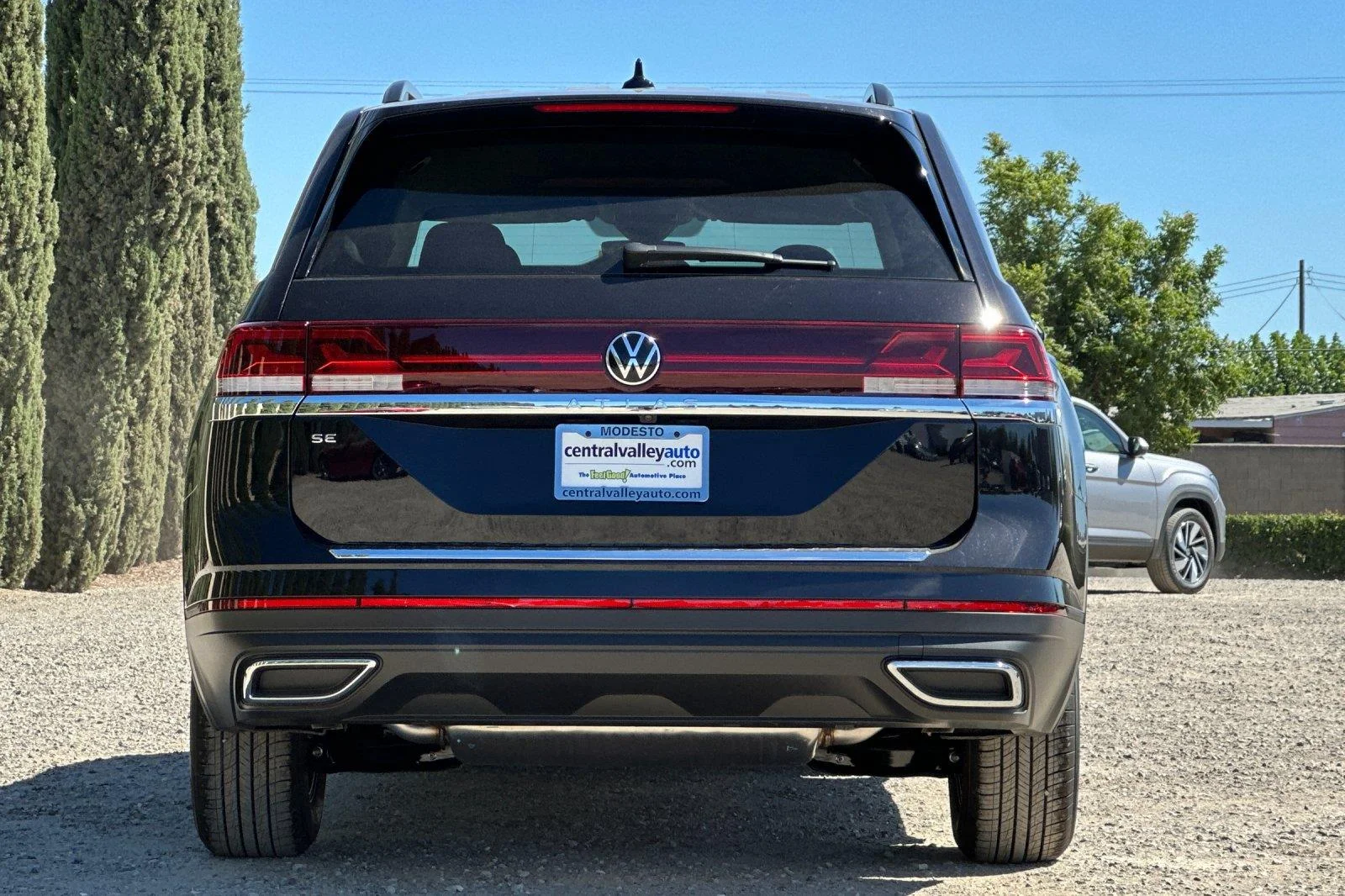 New 2026 Deep Black Pearl Volkswagen 2.0T SE image 5