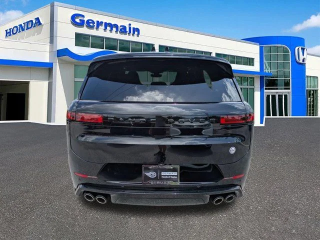Used 2025  Land Rover SV Edition Two image 6