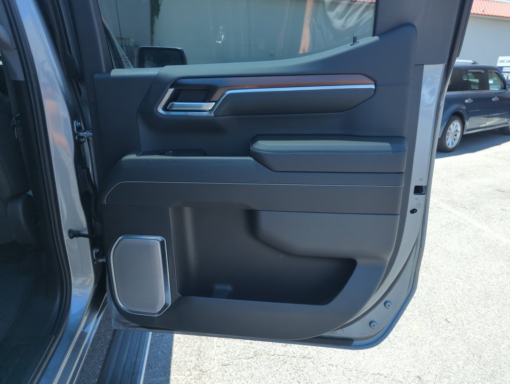 New 2026 Sterling Metallic GMC Denali image 31