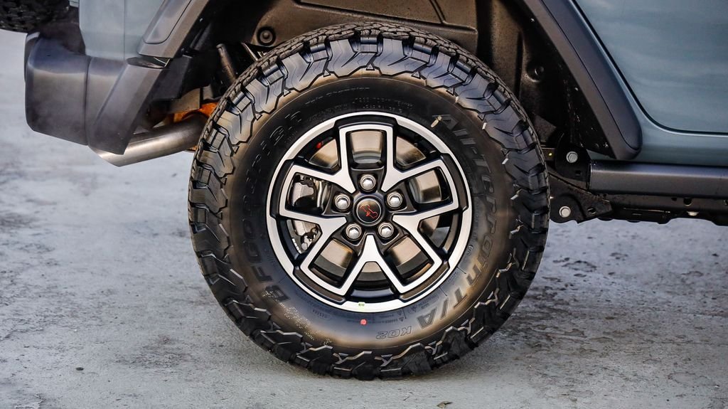 New 2026 Anvil Clear Coat Jeep Rubicon image 12