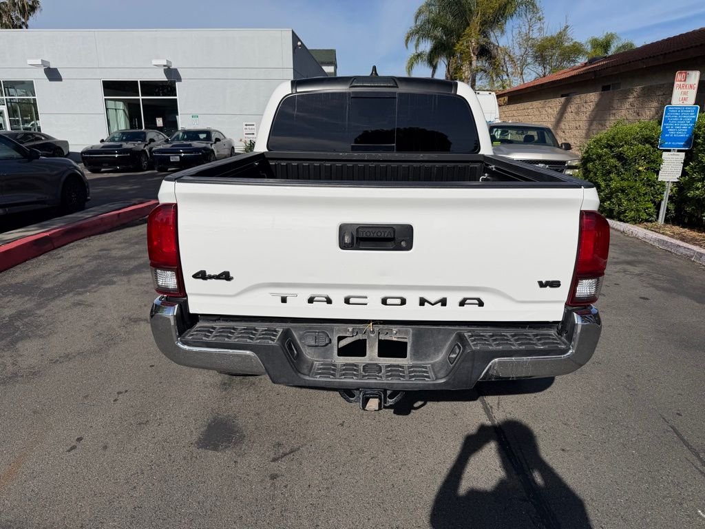 Used 2022 White Toyota SR5 image 5