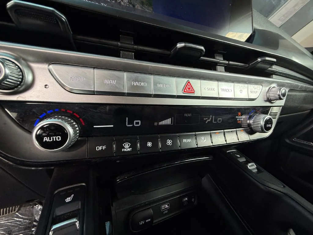 2025 Kia Telluride S - Photo 23