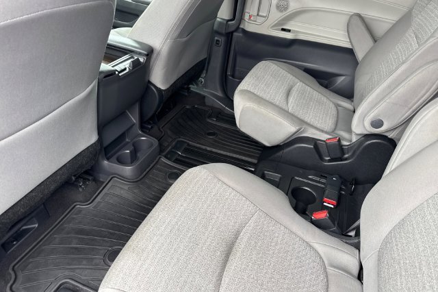 Certified Used 2022 Silver Toyota LE image 16