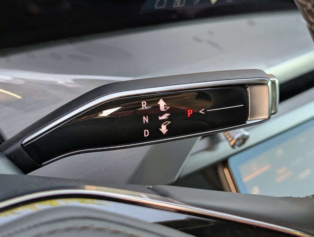 2027 Cadillac VISTIQ Platinum - Photo 29
