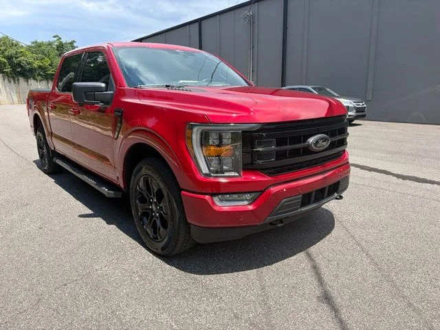 Certified Used 2022 Rapid Red Metallic Tinted Clearcoat Ford XLT image 1