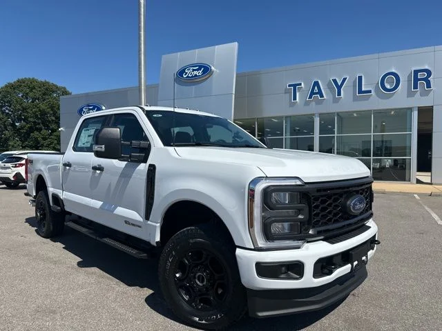 2026 Ford F-250 XL 4x4 Crew Cab 6-3/4' Box's photo