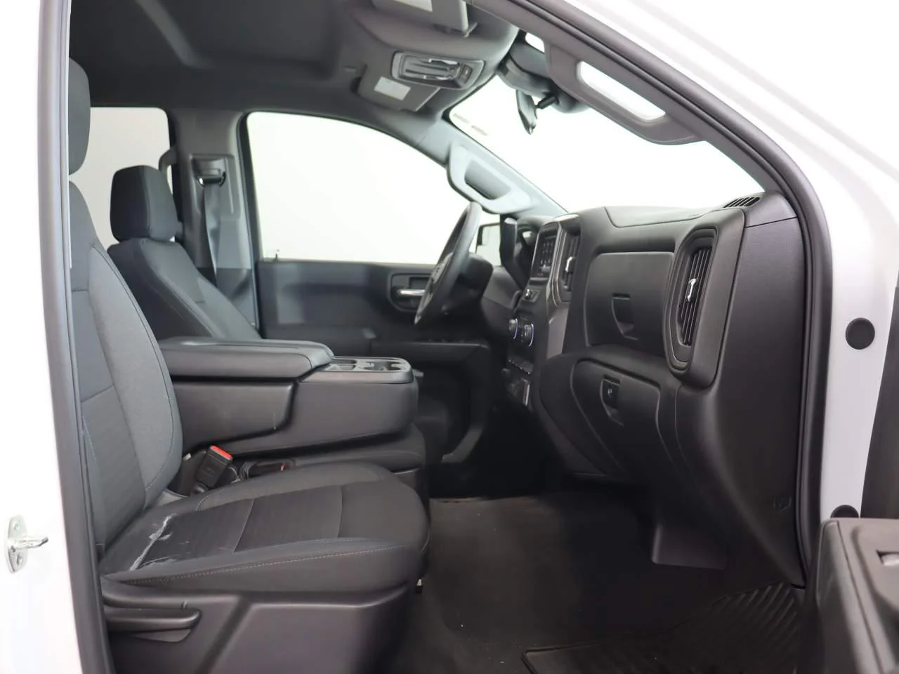 2026 Chevrolet Silverado 1500 Custom - Photo 19