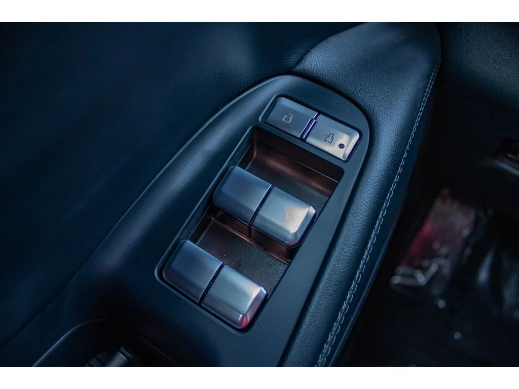 New 2026 Infinite Black Metallic Clearcoat Lincoln Reserve image 46