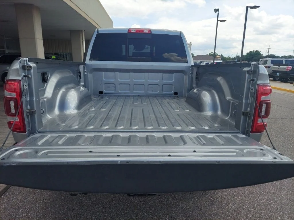 Used 2024 Silver Ram Laramie image 11