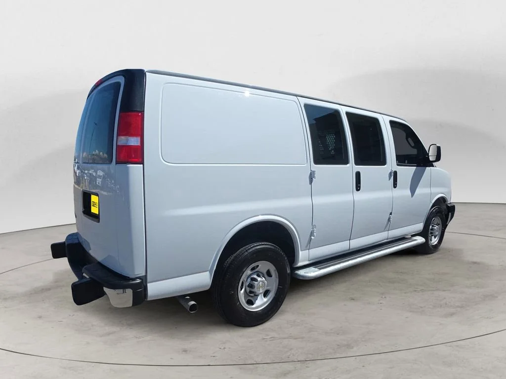 Used 2024 Summit White Chevrolet WT image 5
