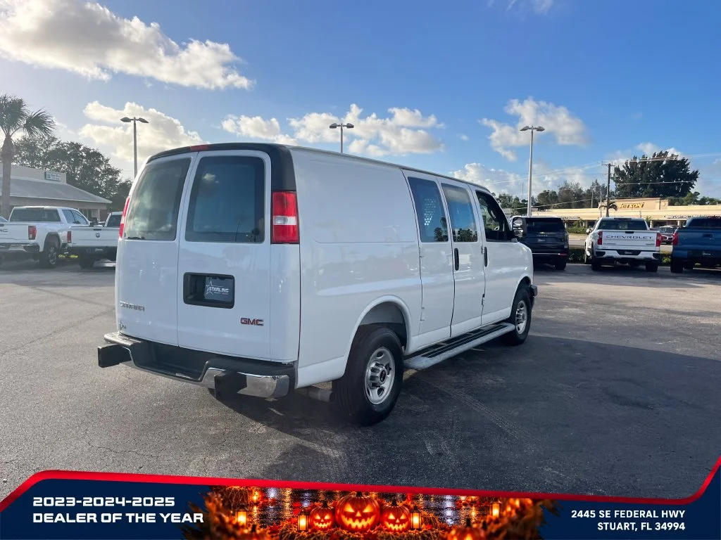 Used 2025 Summit White GMC Work Van image 5
