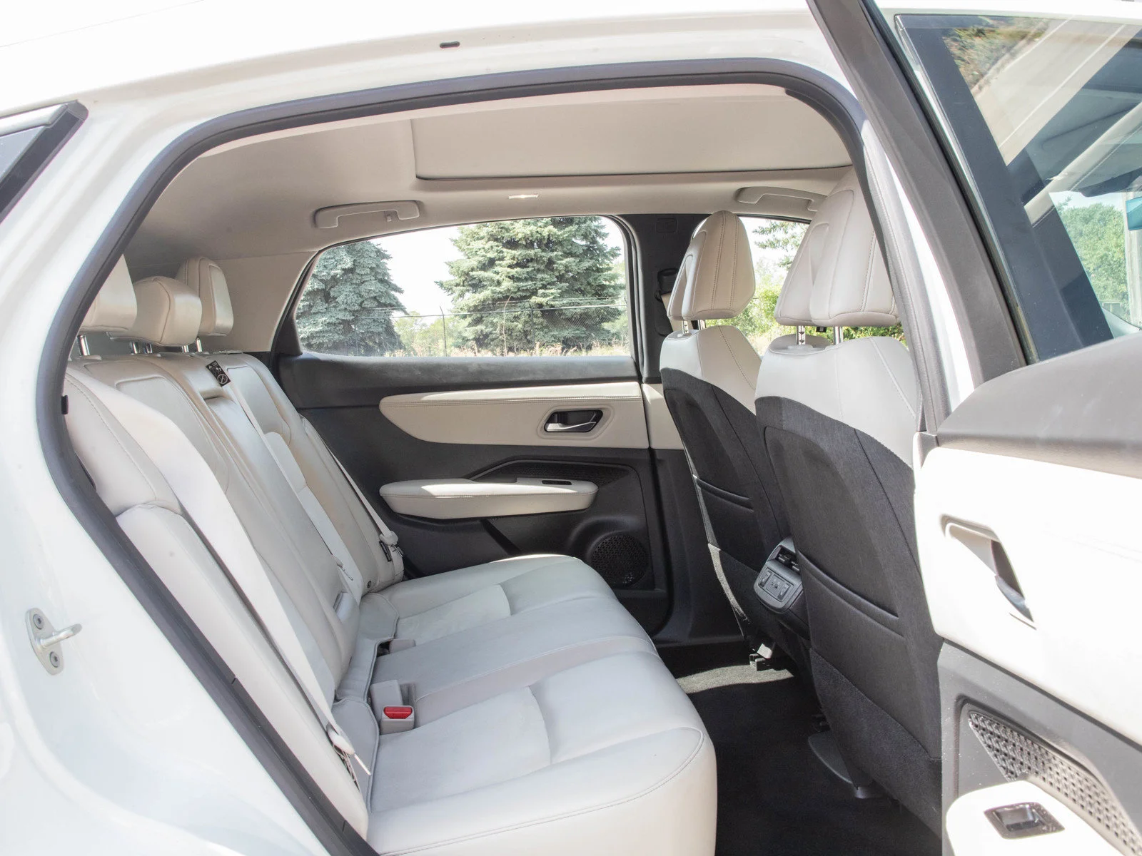 Used 2024 Everest White Pearl Tricoat Nissan EVOLVE+ e-4ORCE image 12