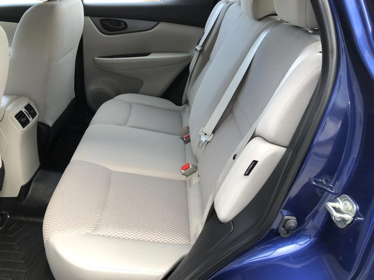 Used 2023 Blue Nissan AWD S CVT image 17