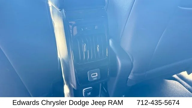 New 2026 Black Jeep Latitude image 33