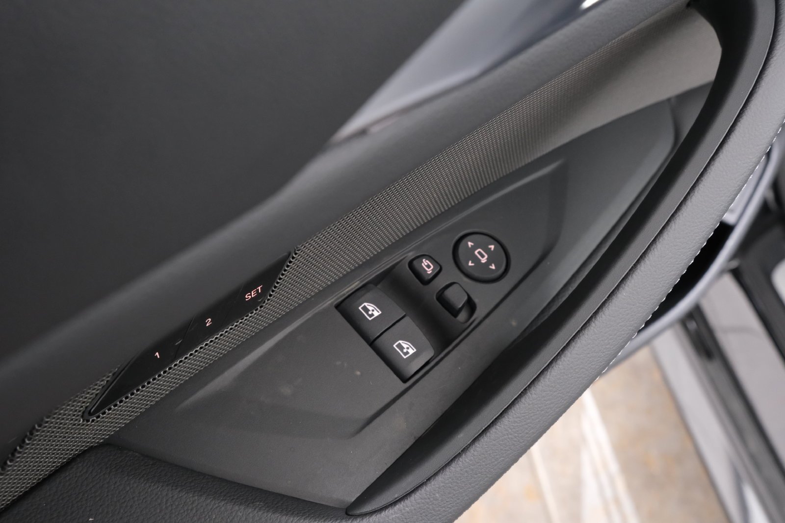 New 2027 Black Sapphire Metallic BMW 430i xDrive image 23