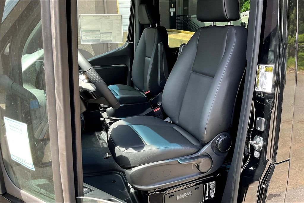 New 2025 Jet Black Mercedes-Benz Cargo 170 WB image 7