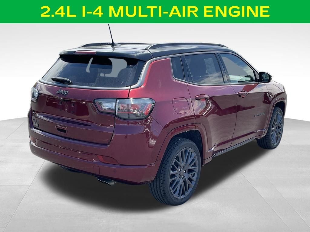 Used 2022 Velvet Red Pearlcoat Jeep Limited image 9