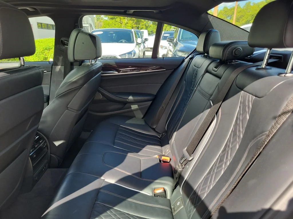 Used 2020 White BMW 540i xDrive image 14