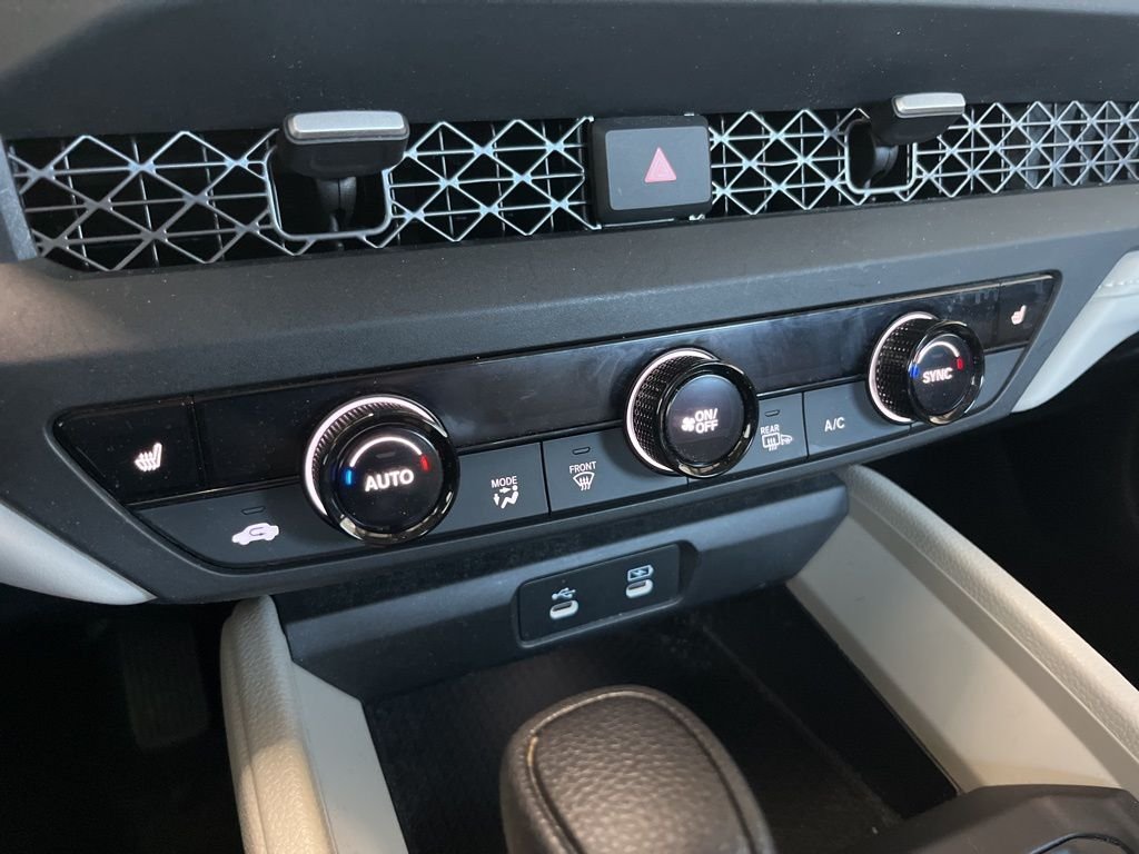 Used 2023 White Honda EX image 15