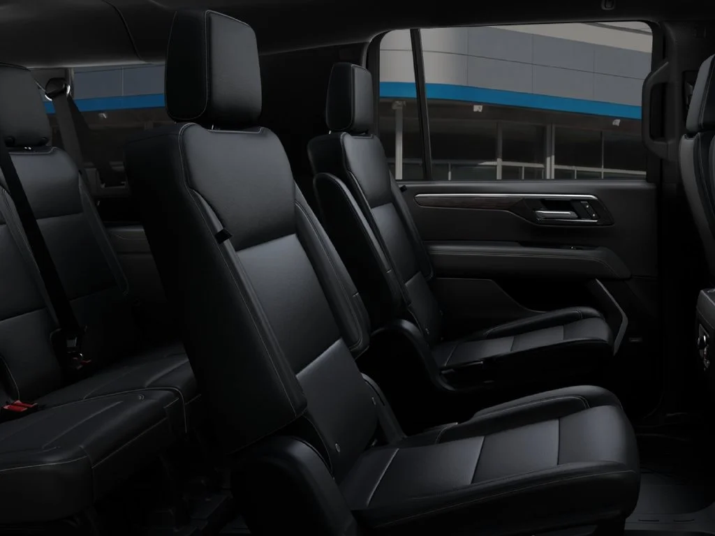 2026 Chevrolet Suburban LT - Photo 12