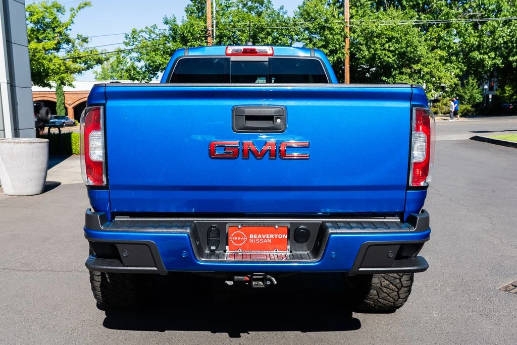 Used 2021 Blue GMC Elevation image 5