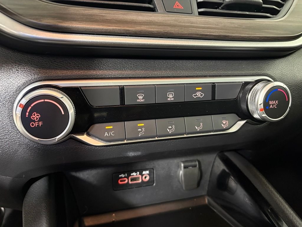 Used 2024 Black Nissan 2.5 SV image 24