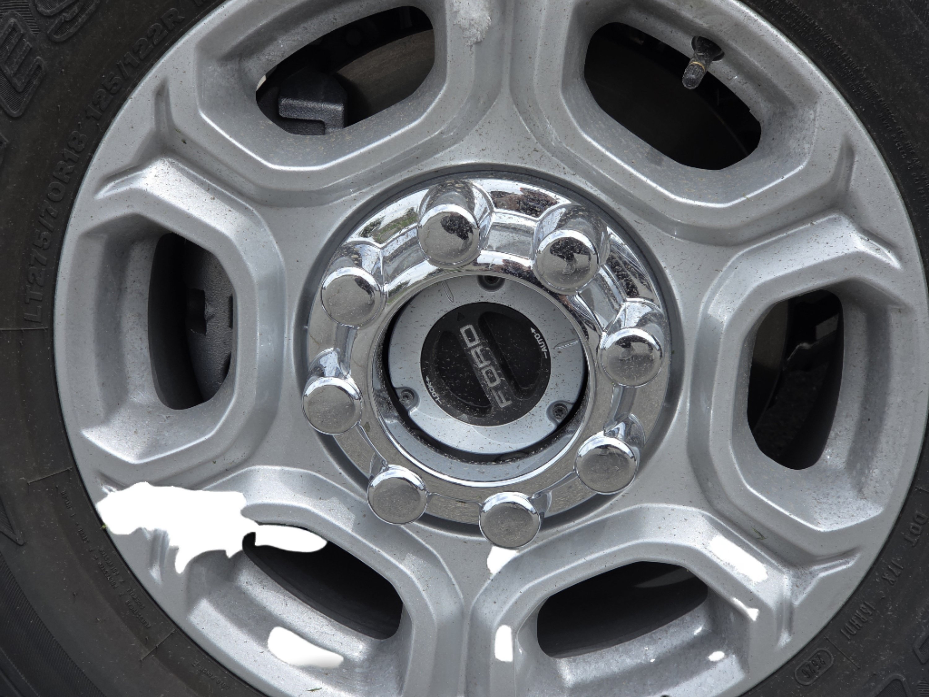 New 2026 Oxford White Ford XLT image 19