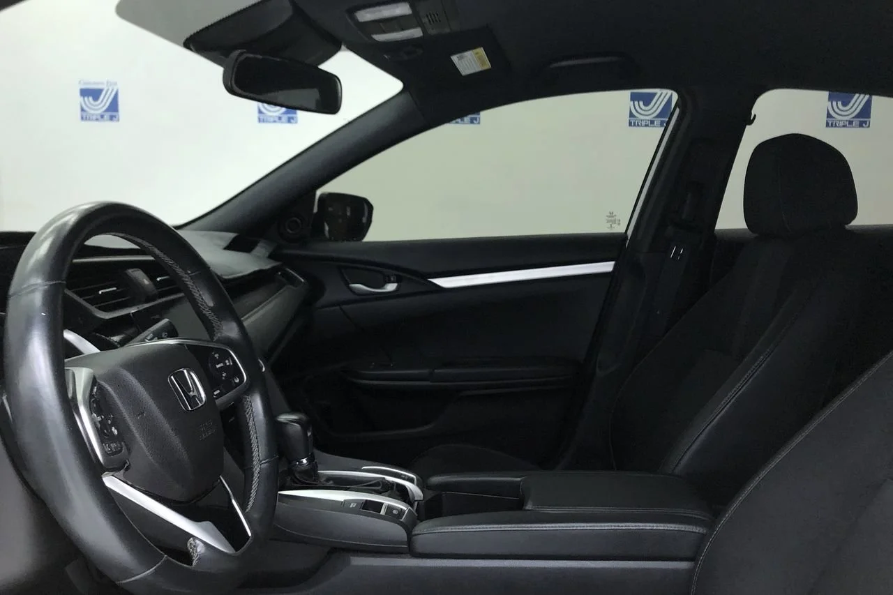Used 2020 Platinum White Pearl Honda Sport image 27
