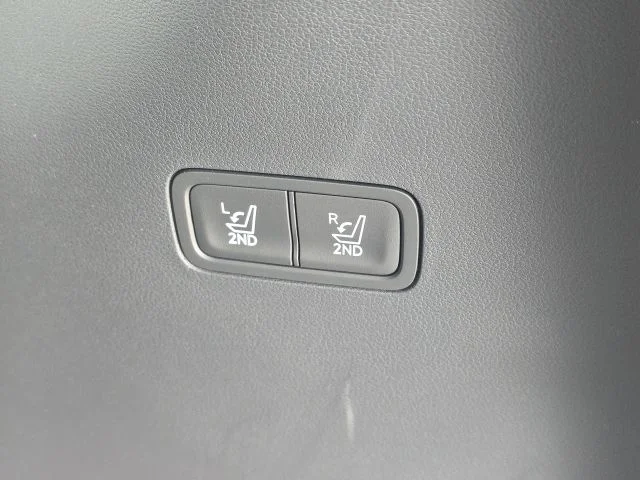 Used 2025 Gray Hyundai XRT image 14