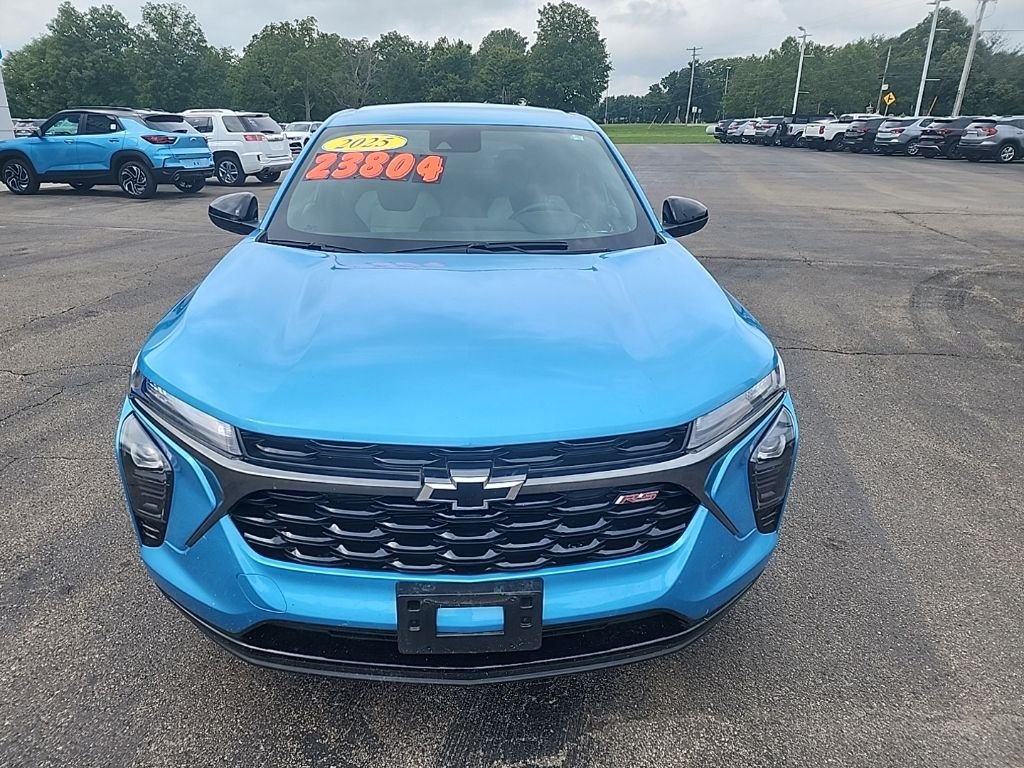 Used 2025 Blue Chevrolet 1RS image 2