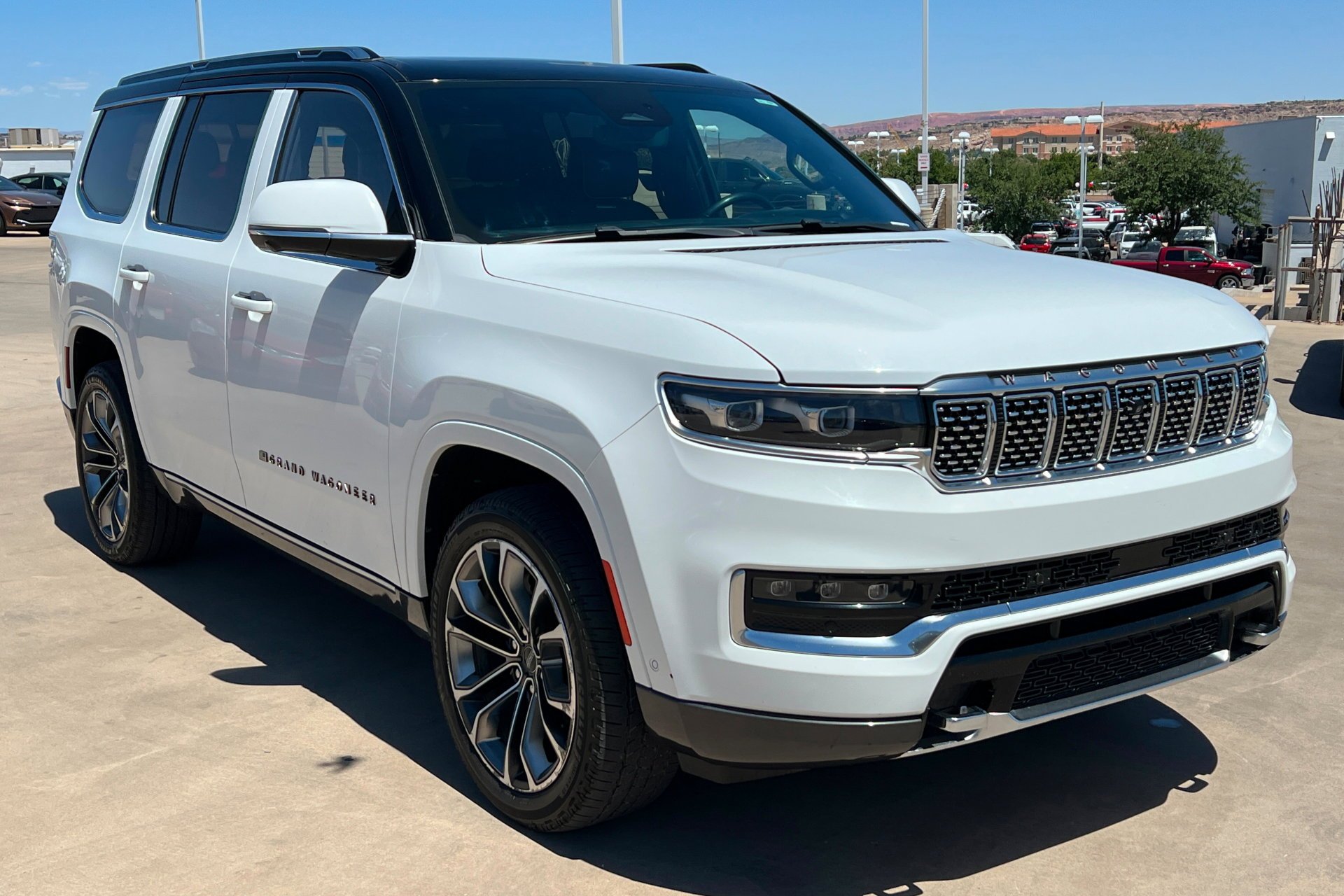 Used 2022 Bright White Clearcoat Jeep Series III image 8
