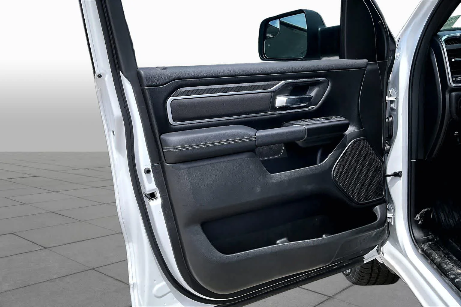 New 2026 Bright White Clear-Coat Exterior Paint RAM Big Horn image 11