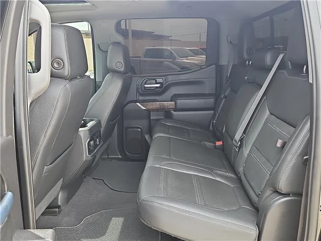 Used 2021 Onyx Black GMC Denali 4x4 Crew Cab 5.75 ft. box 147.4 in. WB image 9