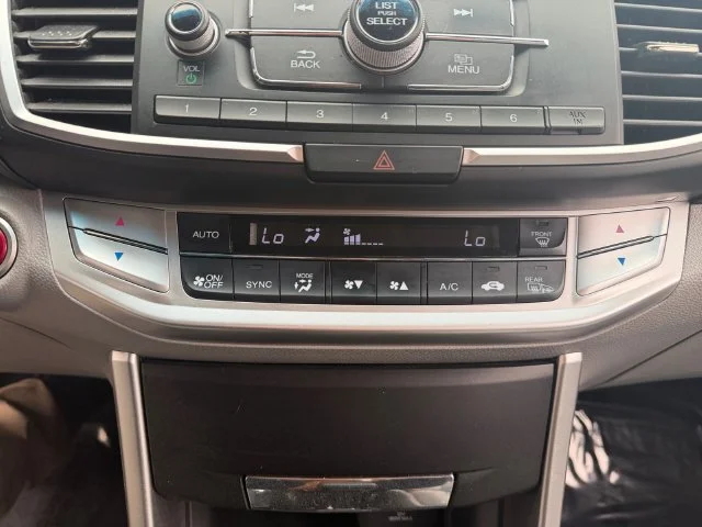 Used 2013 Blue Honda EX image 22