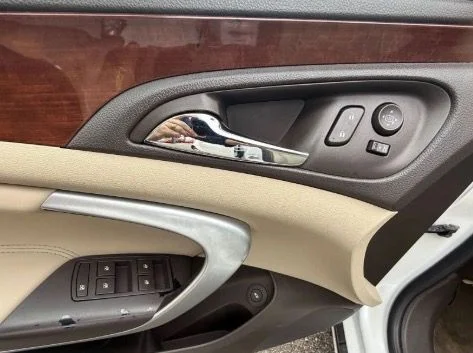 Used 2017 White Buick Premium II image 9